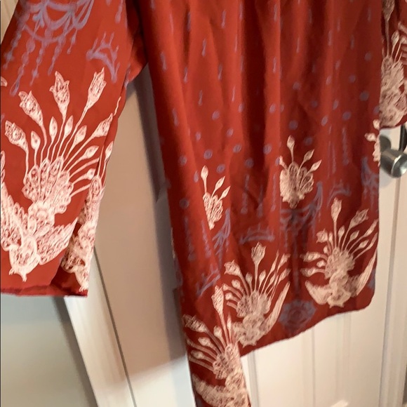 Half Sleeve Off the Shoulder Dress - Picture 4 of 8